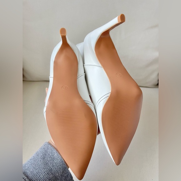 NWB- Lulu’s White Boots - Picture 8 of 11